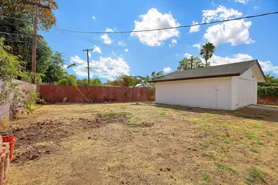 6208 Larry Way, North Highlands, CA 95660 - Photo 35