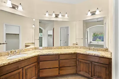 950 Chisholm Trail, Galt, CA 95632 - Photo 35