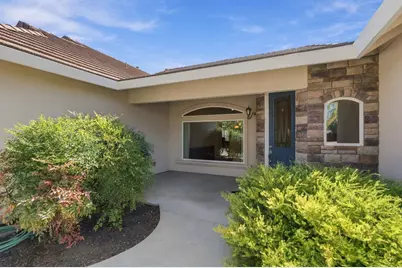 950 Chisholm Trail, Galt, CA 95632 - Photo 3