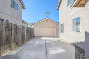 4925 Cherryville Ln, Sacramento, CA 95842 - Photo 19