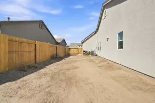 2312 Albarino Ave, Manteca, CA 95337 - Photo 31