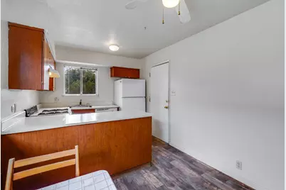 7300 Arleta Court, Sacramento, CA 95823 - Photo 29