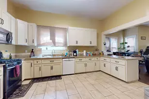 125 S I St, Madera, CA 93637 - Photo 9