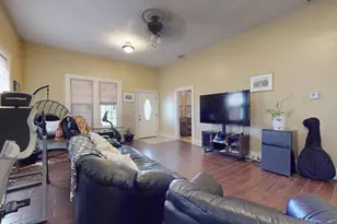 125 S I St, Madera, CA 93637 - Photo 7