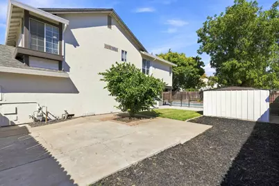 9491 Portlaw Way, Elk Grove, CA 95758 - Photo 11
