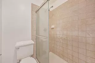 867 E Woodside Ln, Sacramento, CA 95825 - Photo 7