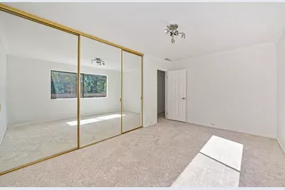 867 E Woodside Lane #4, Sacramento, CA 95825 - Photo 5