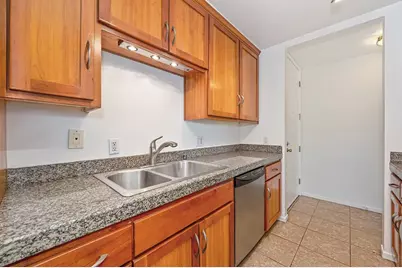 867 E Woodside Lane #4, Sacramento, CA 95825 - Photo 19