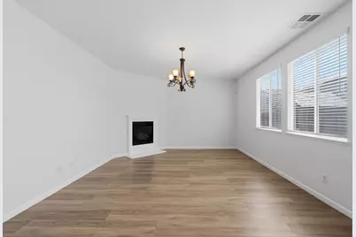 8560 Hawley Way, Elk Grove, CA 95624 - Photo 11