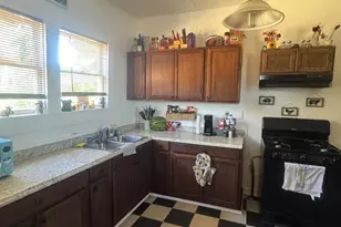 319 B St, Marysville, CA 95901 - Photo 3