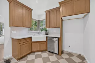 452 Blackwood St, Sacramento, CA 95815 - Photo 15