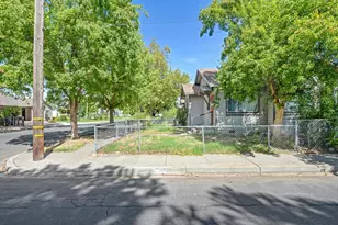 4445 52nd St, Sacramento, CA 95820 - Photo 1