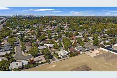1619 55th Street, Sacramento, CA 95819 - Photo 35