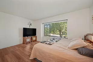 2200 Woodside Ln, Sacramento, CA 95825 - Photo 21