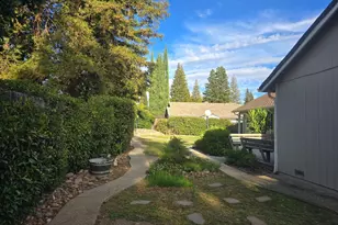 117 Oak Canyon Way, Folsom, CA 95630 - Photo 5