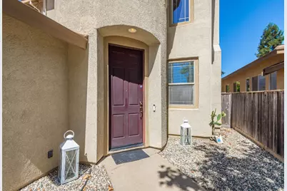 5809 Isaac Way, Elk Grove, CA 95757 - Photo 11