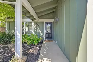 6854 Sugar Maple Way, Citrus Heights, CA 95610 - Photo 5