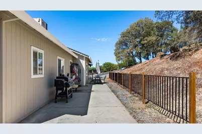 4155 Schuman Court, Valley Springs, CA 95252 - Photo 3