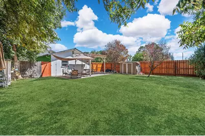 1402 W 22nd Street, Merced, CA 95340 - Photo 11