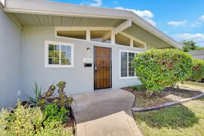 3828 San Novado Way, North Highlands, CA 95660 - Photo 3