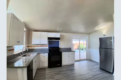 3828 San Novado Way, North Highlands, CA 95660 - Photo 5