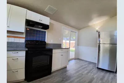 3828 San Novado Way, North Highlands, CA 95660 - Photo 7