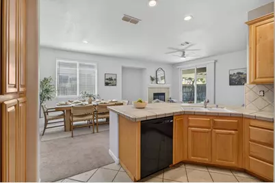 425 Arlingdale Circle, Rio Linda, CA 95673 - Photo 37