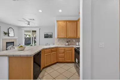 425 Arlingdale Circle, Rio Linda, CA 95673 - Photo 9