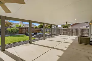 1830 Whispering Oaks Dr, Yuba City, CA 95991 - Photo 13