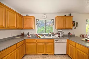 10520 Oak Springs Rd, Penn Valley, CA 95946 - Photo 27