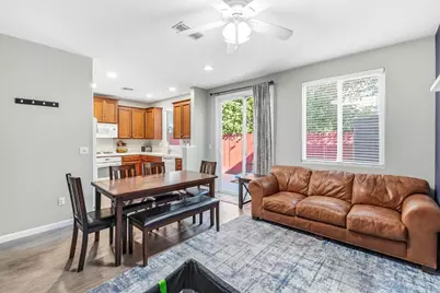 2875 Tourbrook Way, Sacramento, CA 95833 - Photo 9