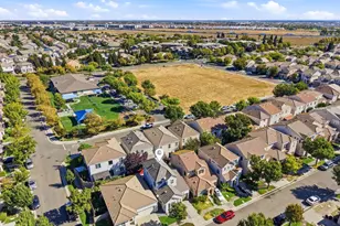 2875 Tourbrook Way, Sacramento, CA 95833 - Photo 49