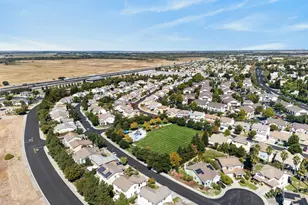 2887 Brighton Beach Way, Elk Grove, CA 95758 - Photo 33
