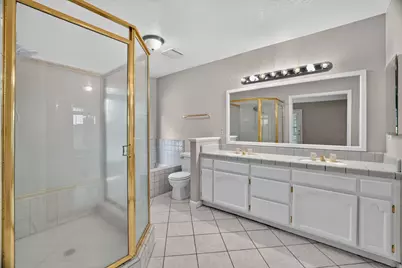 11445 Secrettown Court, Gold River, CA 95670 - Photo 31