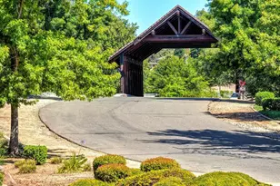 11880 Gidaro Dr, Elk Grove, CA 95624 - Photo 13