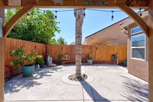 530 Castlerock Ct, Los Banos, CA 93635 - Photo 19