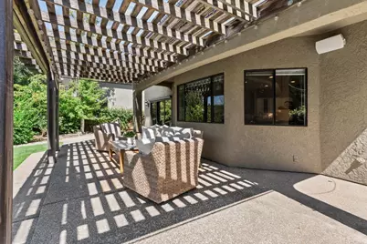 9201 Laguna Lake Way, Elk Grove, CA 95758 - Photo 67