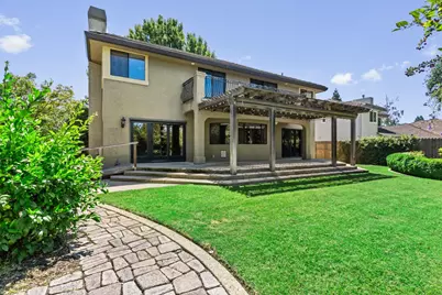 9201 Laguna Lake Way, Elk Grove, CA 95758 - Photo 5