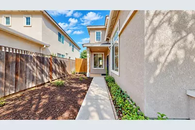 470 Baldwin Court, Tracy, CA 95376 - Photo 5
