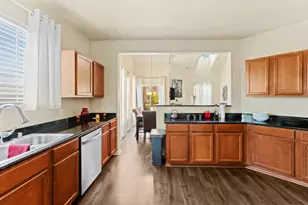 5350 Dunlay Dr, Sacramento, CA 95835 - Photo 9