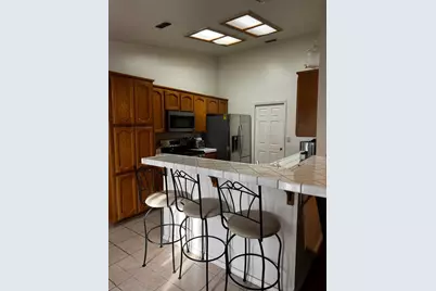 8928 Hollowstone Way, Sacramento, CA 95828 - Photo 7