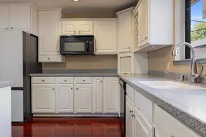 2905 Debbie Lane, Modesto, CA 95350 - Photo 13