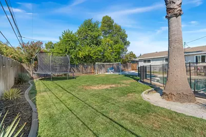 5222 Locust Avenue, Carmichael, CA 95608 - Photo 33