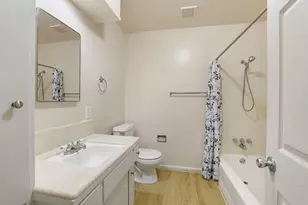 7626 Brentwood Dr, Stockton, CA 95207 - Photo 17
