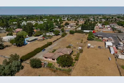7810 Elsie Avenue, Sacramento, CA 95828 - Photo 11