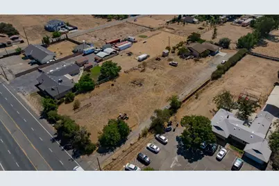 7810 Elsie Avenue, Sacramento, CA 95828 - Photo 3