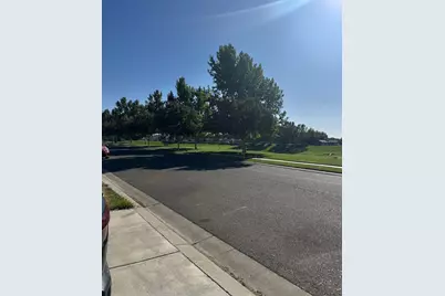 5854 Chancellor Way, Riverbank, CA 95367 - Photo 7