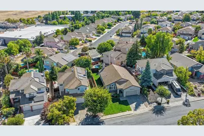 2329 Mark Twain Drive, Antioch, CA 94531 - Photo 3
