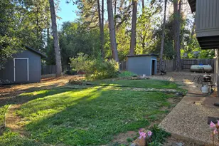 12283 Elizabeth Way, Grass Valley, CA 95949 - Photo 17