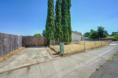 4801 Willowbrook Drive, Sacramento, CA 95842 - Photo 3